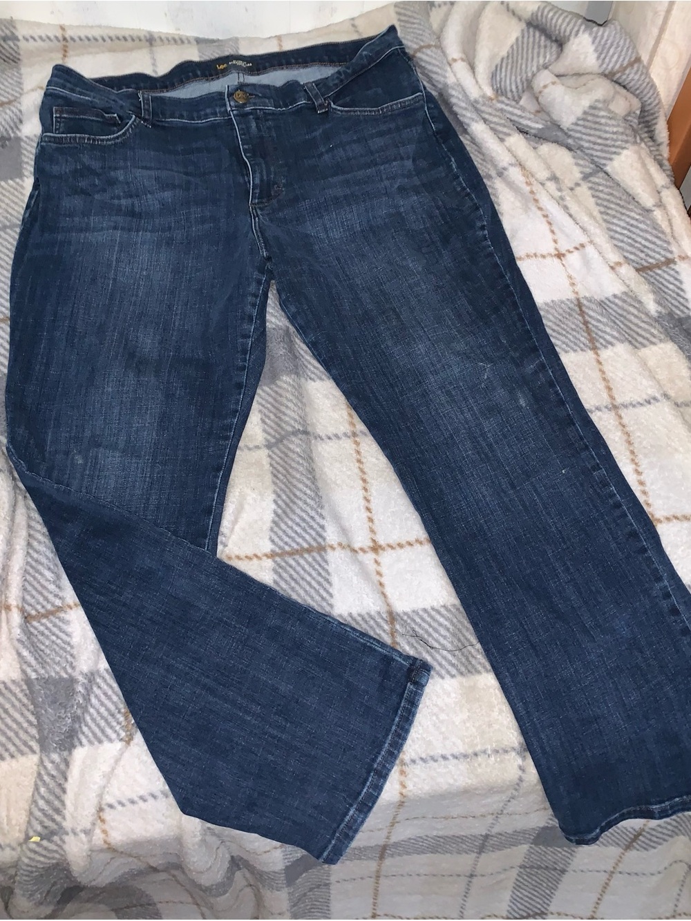 Women’s Dark Blue Straight-Leg Jeans size 16